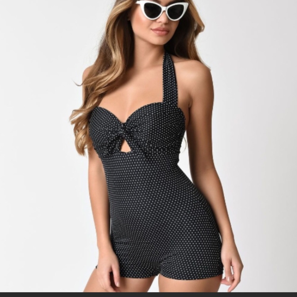 UniqueVintage Garbo Black Dot Retro HalterSwimsuit